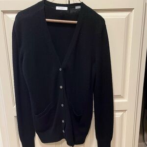 100% cashmere sweater. Excellent condition. Women’s. size small